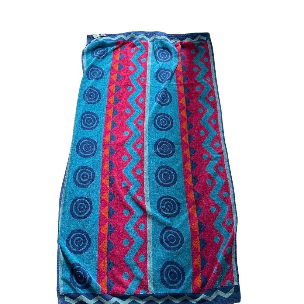 Island Beach Lifestyle  Multicolor Beach Bath Towel  80s 90s Retro Style  u